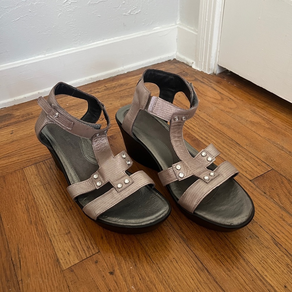 Naot Flirt Sandals in Pewter w/Rhinestones size 11/43
